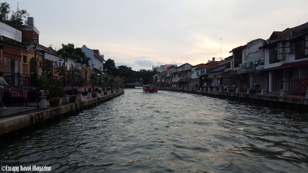 what to do in Malacca, things to do in Melaka, visiting melaka, must do in Melaka, visit Melaka, places to eat in melaka, where to eat in Melaka, places to stay in Melaka, where to stay in Melaka, budget hotel Melaka, budget melaka, staying in Melaka, recommended hotels in Melaka, Escapy Travel, Escapy Travel Magazine, Escapy Magazine, travel magazine, travel Escapy, escapy, Asean Publisher, Asean Publisher magazine, Encore Malacca, Encore Melaka, Melaka River Cruise, River Cruise, Melaka River