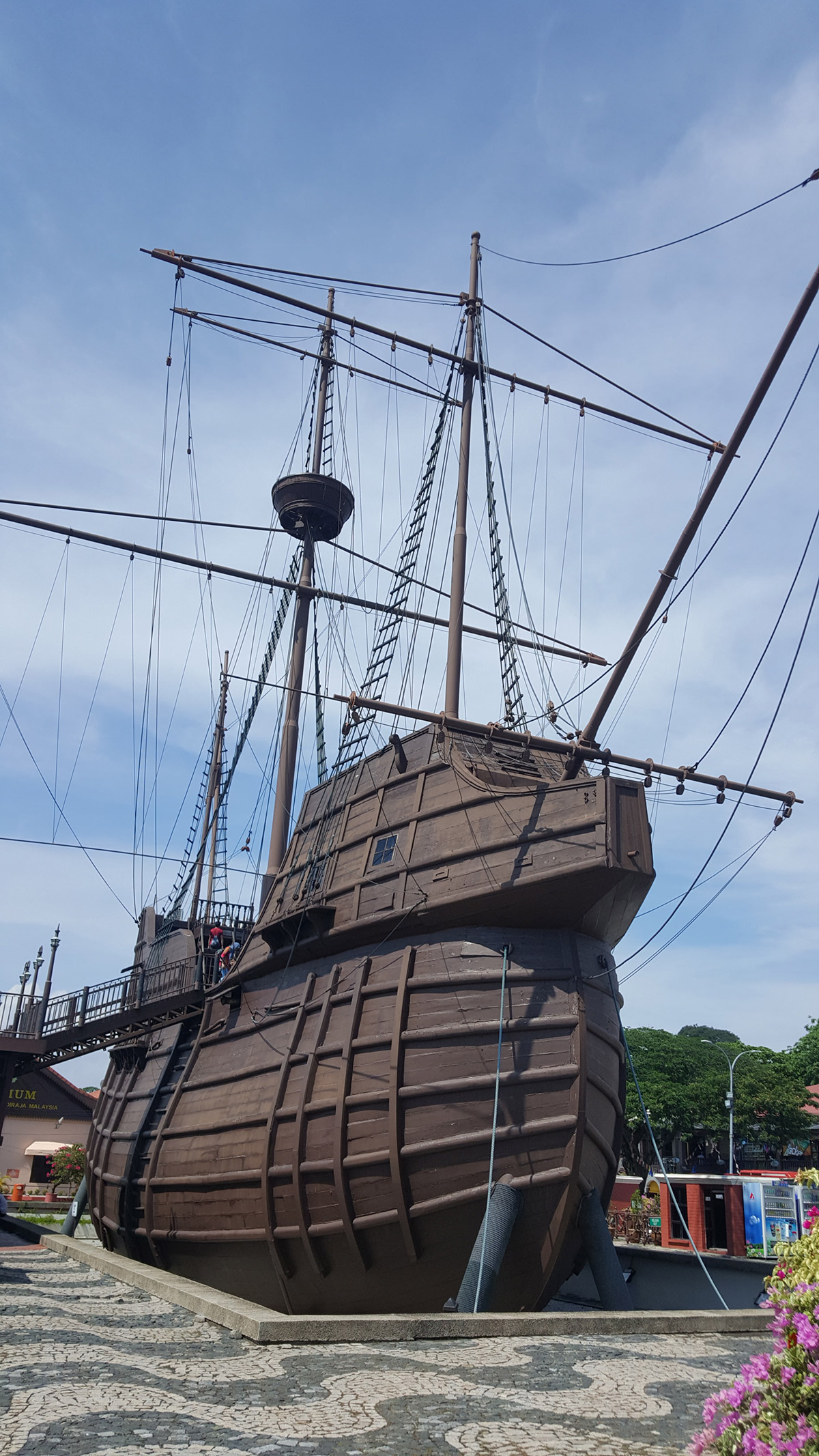 maritime museum Melaka, things to do in Malaysia, places to visit Melaka, things to do in Melaka, things to do with family in Melaka, things to do with family in Malaysia, Flor de la mar, frol de la mar, Portuguese ship in Melaka, Portuguese carrack, samudera museum Melaka, maritime museum