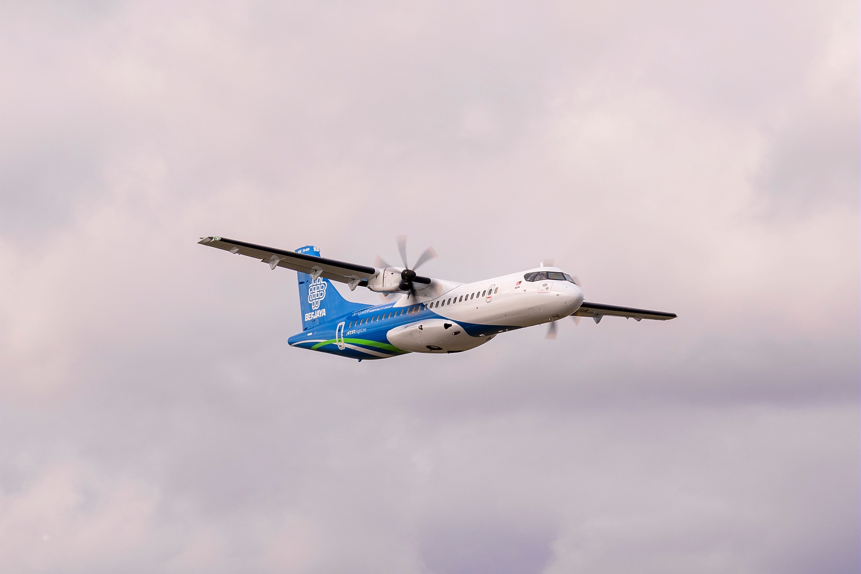 ATR aircraft, ATR plane, atr, atr aeroplane, Berjaya Air, ATR 72-600, aviation, Berjaya Group, berjaya hotels, berjaya resort, berjaya resorts, planes, flights, flights to redang, flights to tioman, flights to langkawi, flights to batam, travel malaysia, discount flight, discount tickets, flight promotion, promo