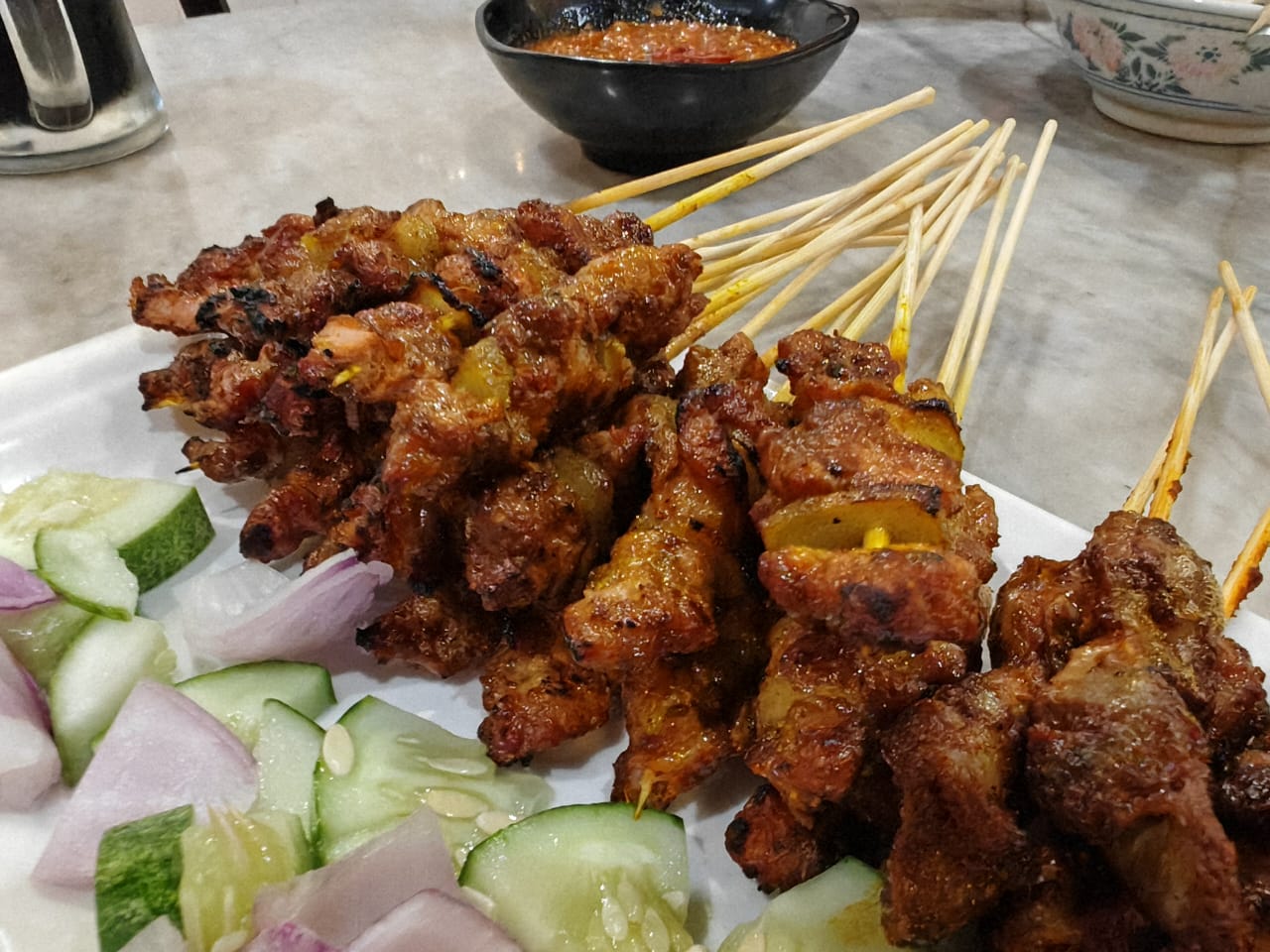 best travel magazine asia, travel asia, where to eat in Malaysia, where to eat in Melaka, what to eat in Melaka, recommended food in Melaka, recommended restaurants in Melaka, foodie Melaka, must eat in Melaka, recommended food places in Melaka, Chinese satay, non halal satay, pork satay, best satay in Melaka, beh leh hainam satay, satay in Melaka, beh leh satay Melaka, beh leh hainam satay Melaka, best non halal satay in Melaka, best non halal satay, best pork satay, best Chinese satay