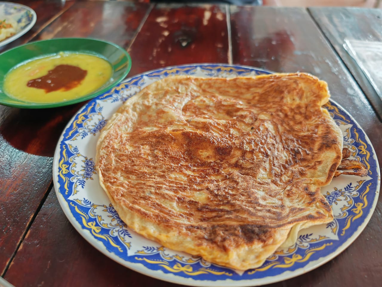 best travel magazine asia, travel asia, where to eat in Malaysia, where to eat in Melaka, what to eat in Melaka, recommended food in Melaka, recommended restaurants in Melaka, foodie Melaka, must eat in Melaka, recommended food places in Melaka, roti canai, roti canai kayu arang, best roti, best roti canai in melaka, Malaysia travel, Melaka travel, tourism Melaka, travel Melaka, Malaysia travel magazines