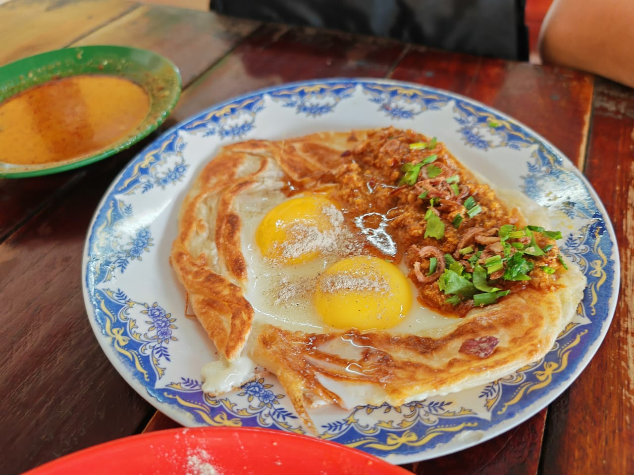 best travel magazine asia, travel asia, where to eat in Malaysia, where to eat in Melaka, what to eat in Melaka, recommended food in Melaka, recommended restaurants in Melaka, foodie Melaka, must eat in Melaka, recommended food places in Melaka, roti canai, roti canai kayu arang, best roti, best roti canai in melaka, Malaysia travel, Melaka travel, tourism Melaka, travel Melaka, Malaysia travel magazines
