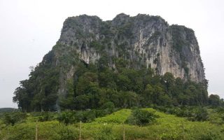 caves in Kuantan, places to visit in Kuantan, what to do in Kuantan, Things to do in Kuantan, places in Pahang, Charas Cave, fun in Kuantan, where to go in Kuantan, must visit places in Kuantan, recommended places in Kuantan, things to see in Kuantan, what to do in Malaysia, places to visit in Malaysia, caves in Malaysia, Charas, cave, caves, Gua Charas, Gua Charas Sungai Lembing, Gua Charas Kuantan, temple caves in Kuantan, temple caves in Malaysia, temple caves in Pahang,